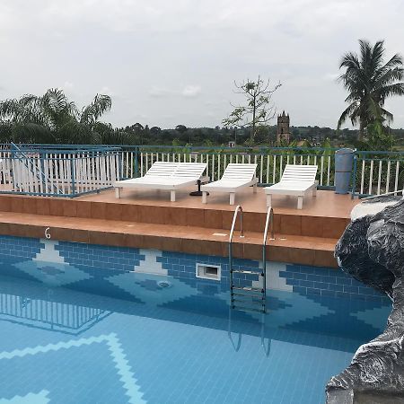 Akosombo Continental Hotel Экстерьер фото