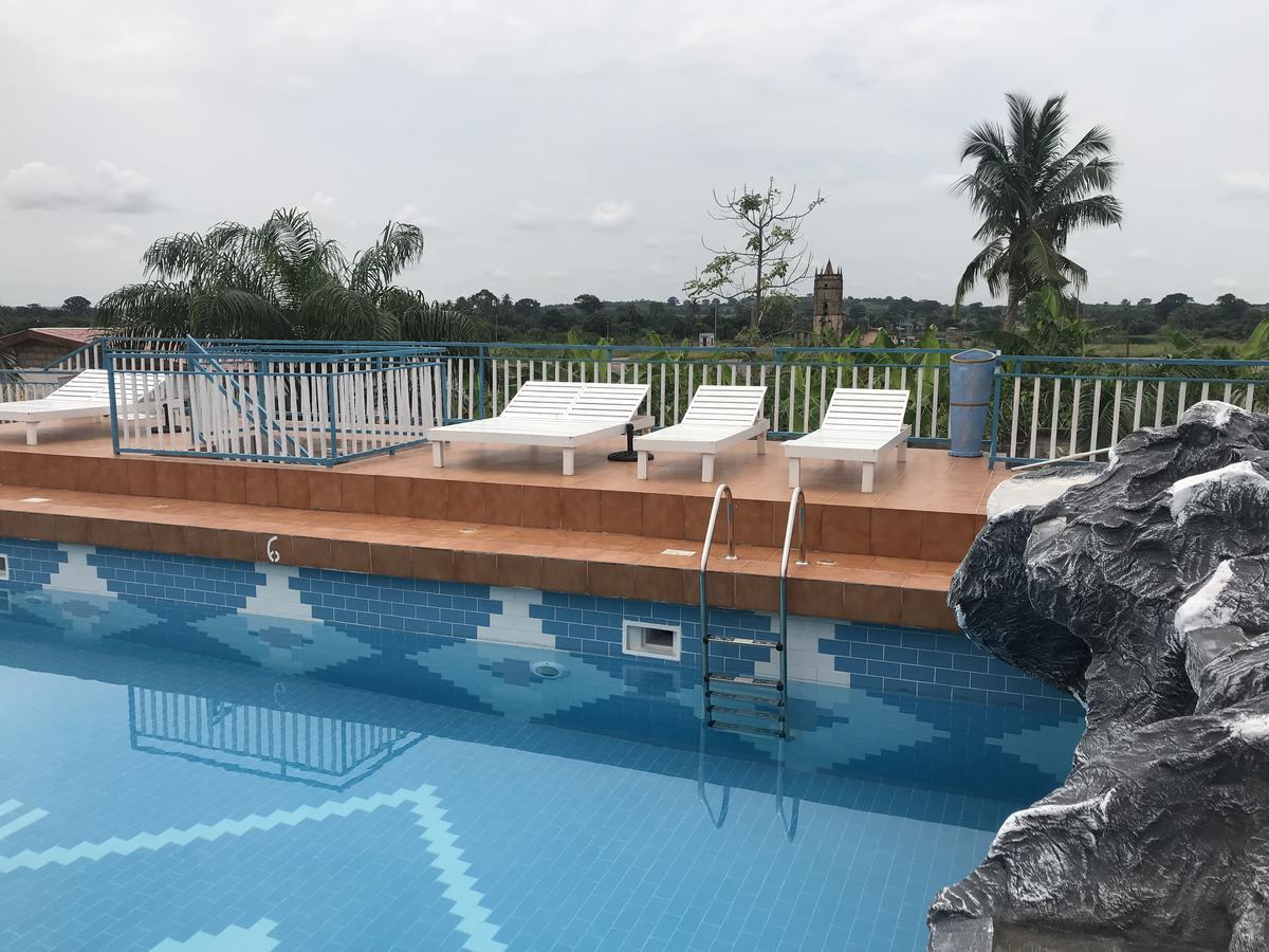 Akosombo Continental Hotel Экстерьер фото