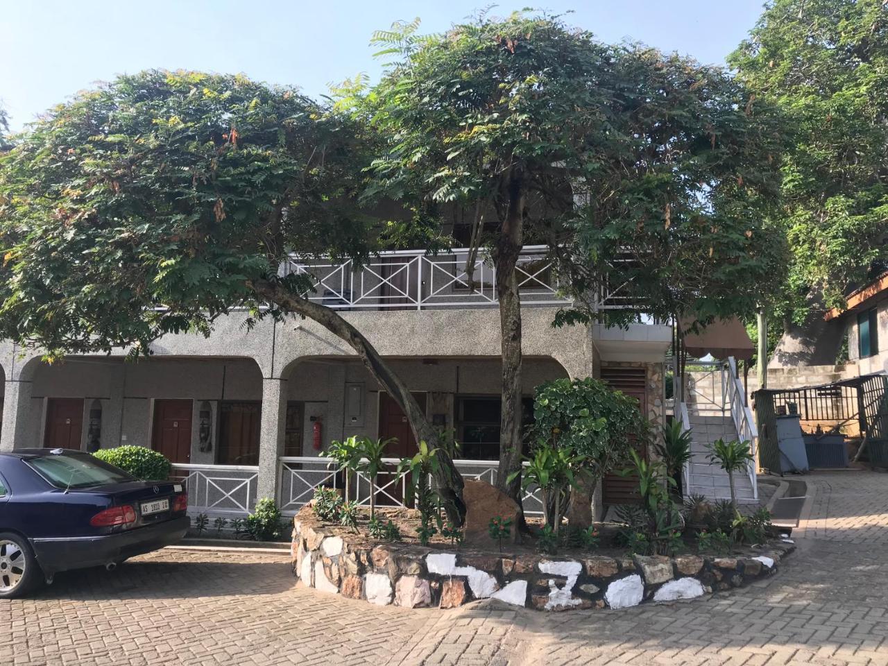 Akosombo Continental Hotel Экстерьер фото