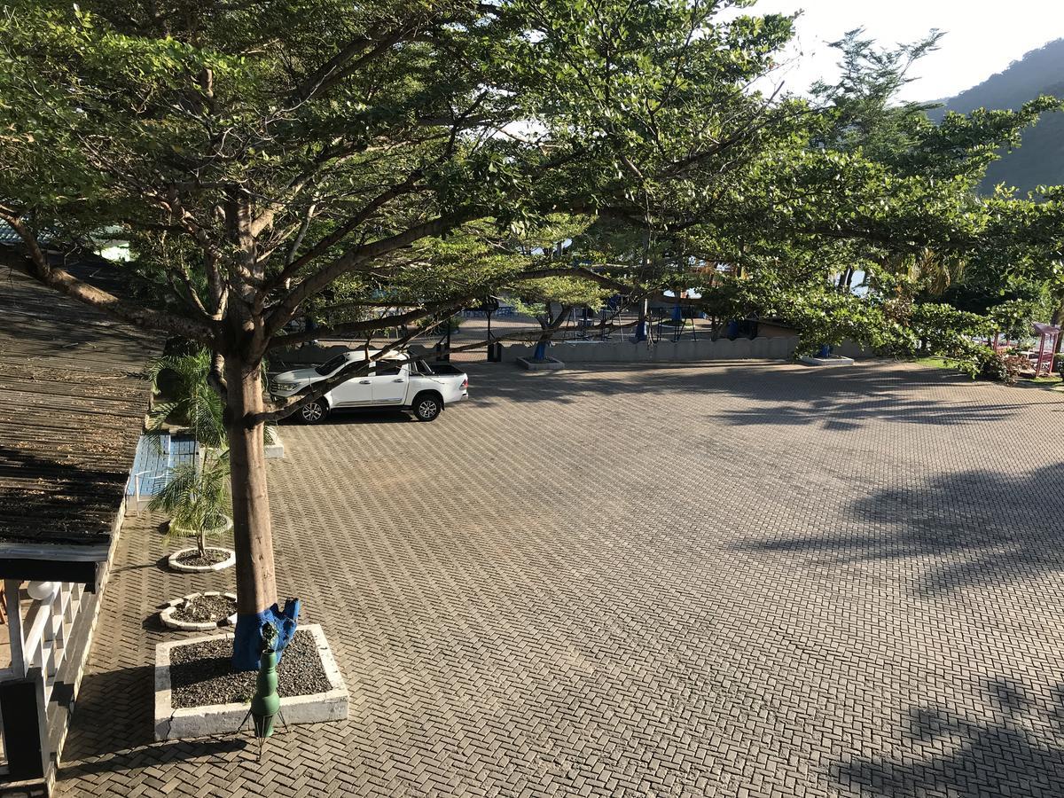 Akosombo Continental Hotel Экстерьер фото